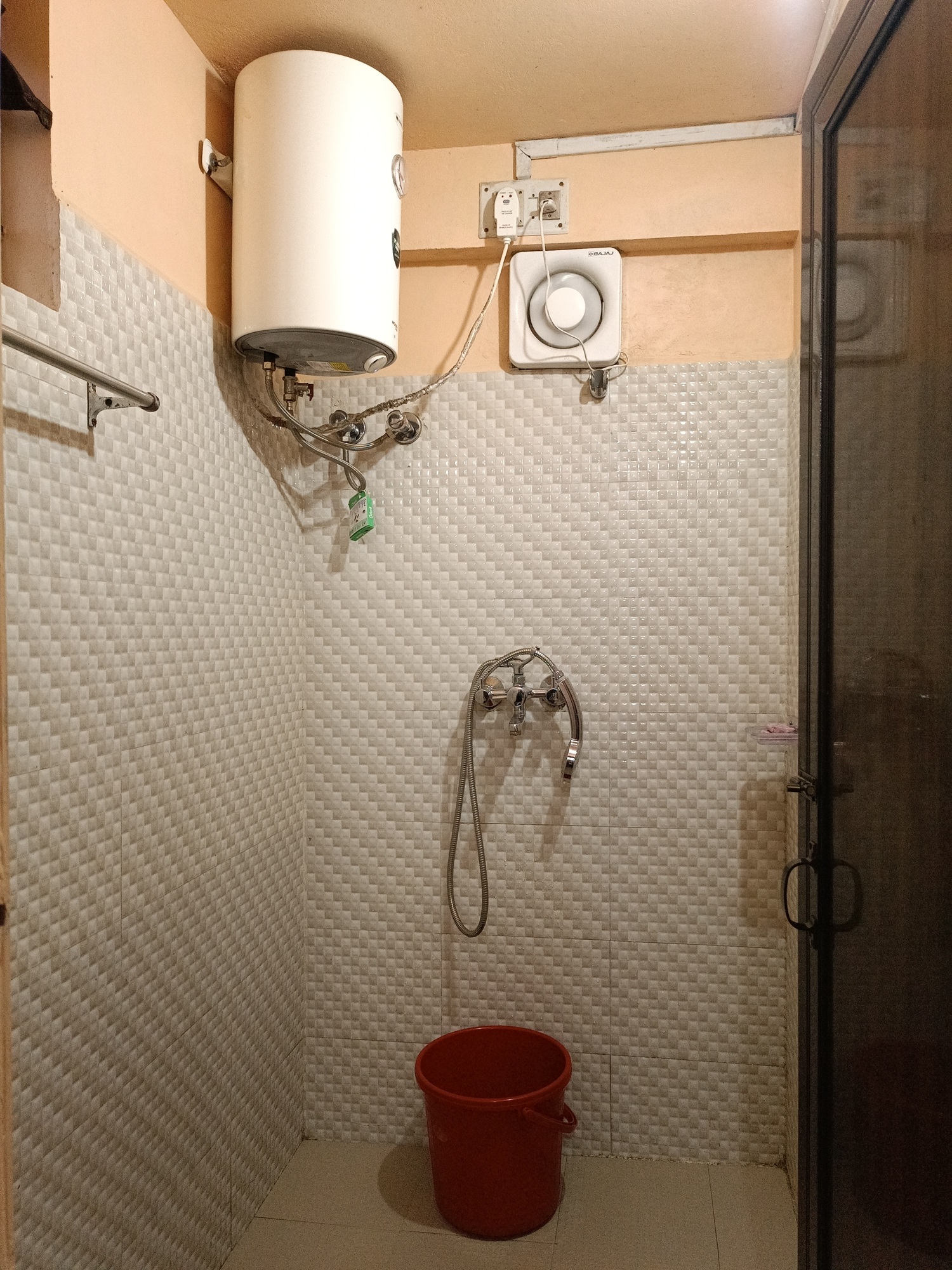 Family Room - Image 4